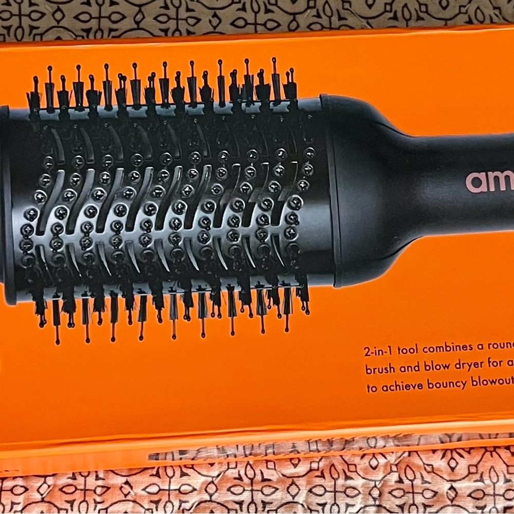 Amika Black Hair Dryer Brush